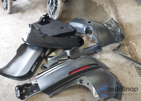 2023 Mazda Cx-30 2.5 S Select z USA, uszkodzony, nr VIN 3MVDMBBM6PM575551